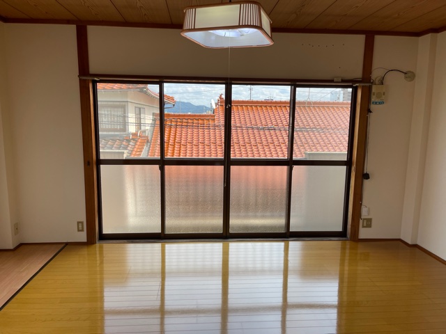 太平町アパート洋室2