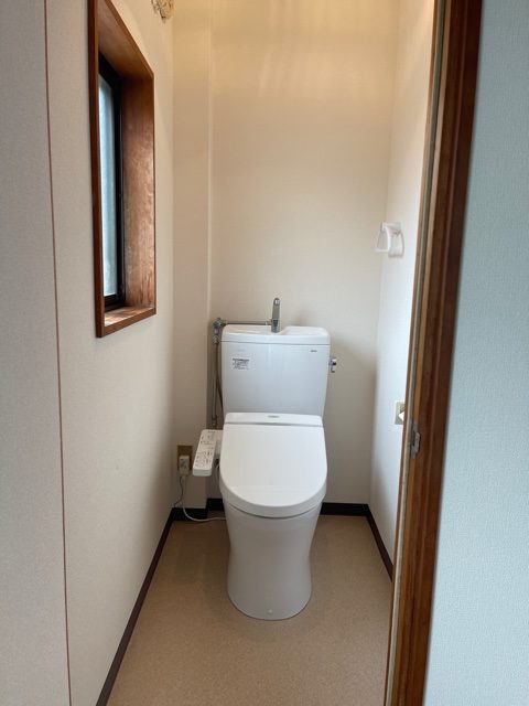 太平町アパートトイレ